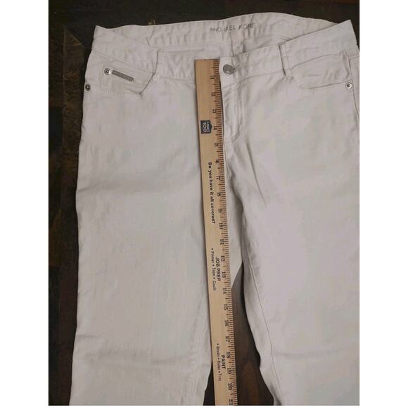 Michael Kors Women Size 10 Mid Rise Flared Leg White Denim Jeans Silver Accents - Picture 6 of 16